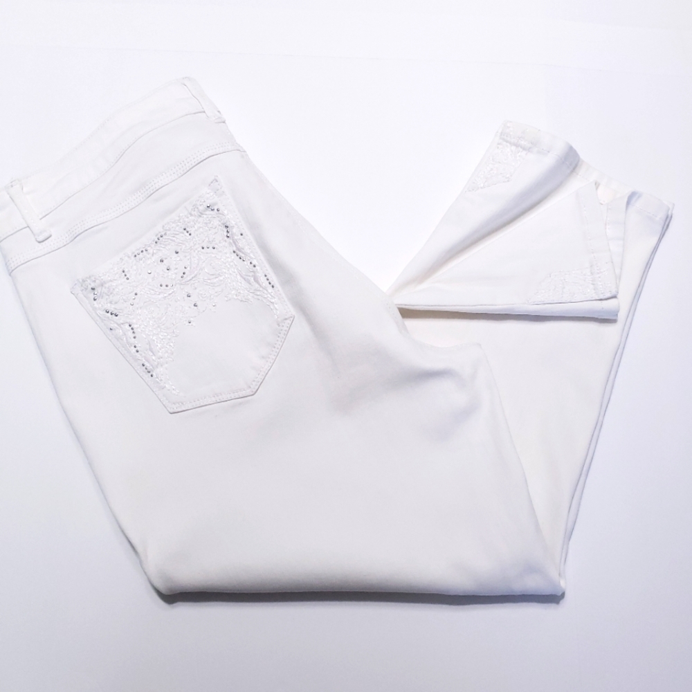 Gloria Vanderbilt Jordan All Around Slimming Capri Jeans (6)